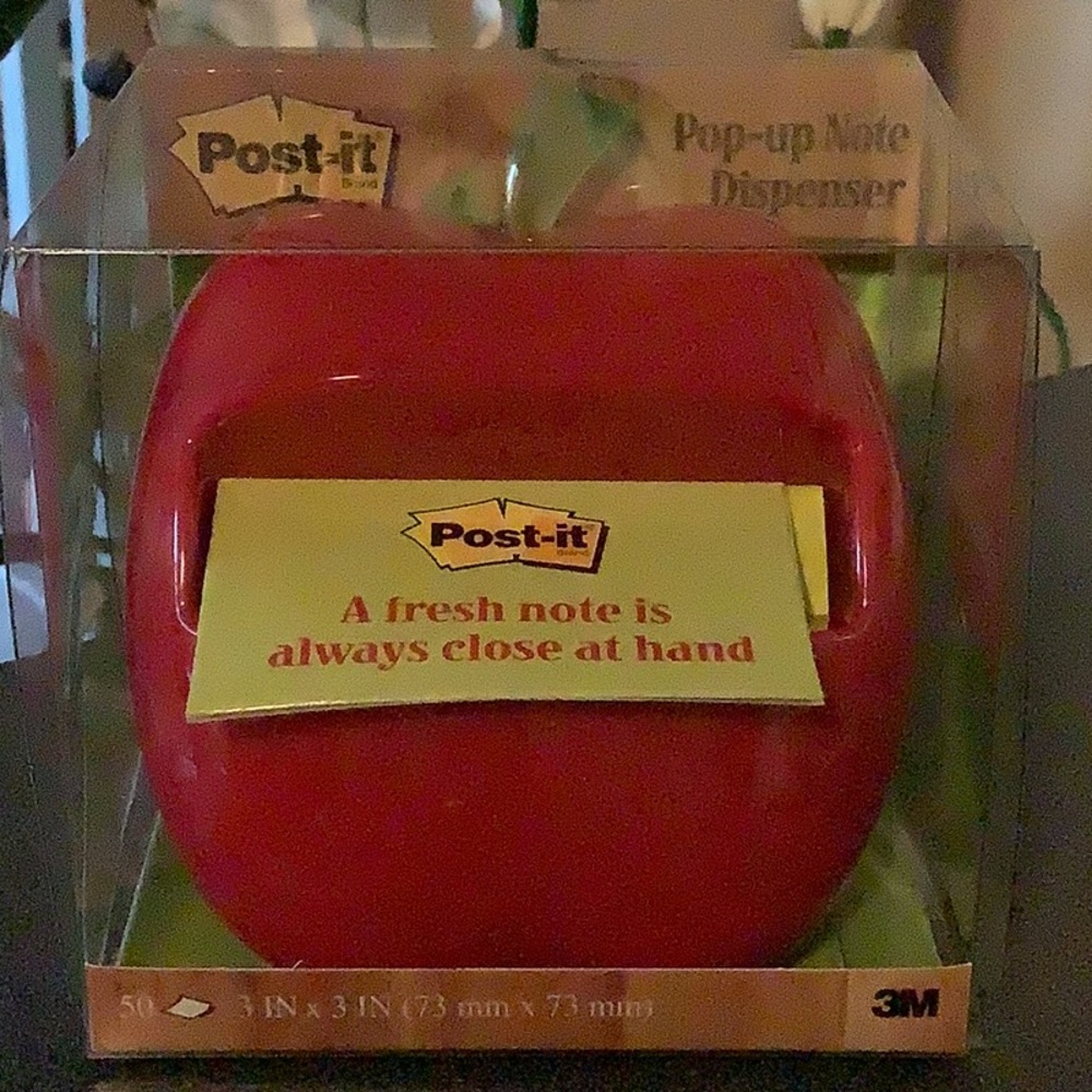 Post-It Apple dispenser